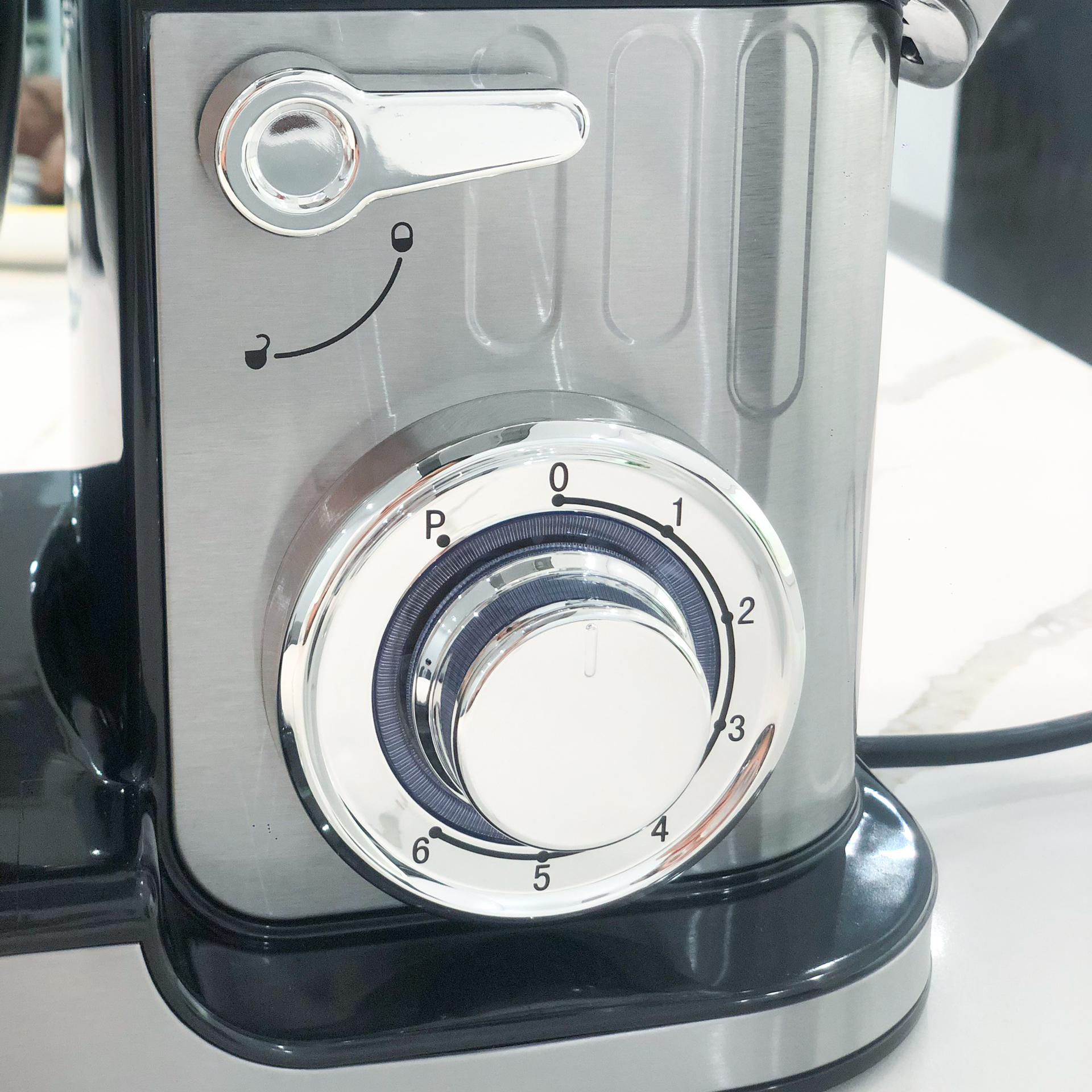 Máy Nhồi Bột Đa Năng Unie M5, 3 chức năng và 6 tốc độ tiện lợi - Ảnh 4